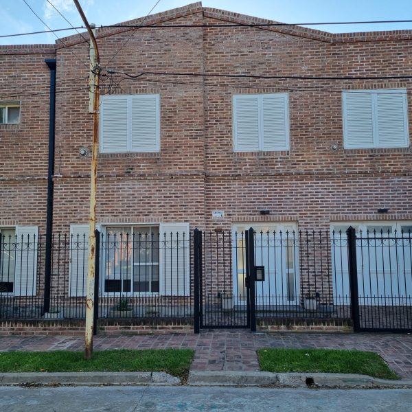 Pasaje Los Fresnos 2155, Pergamino