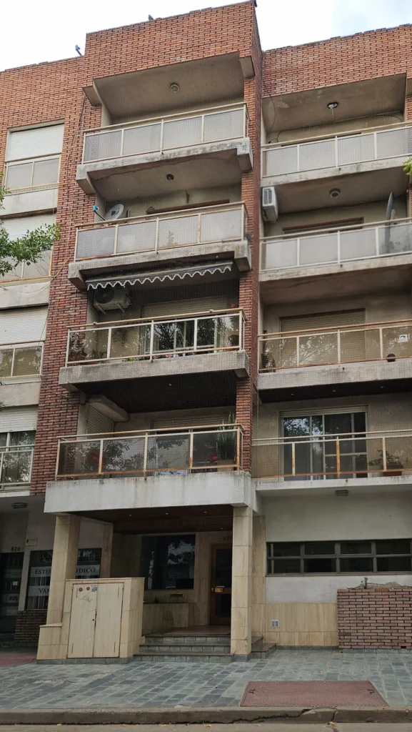 Dr. Alem 828, piso 1 (entre Dorrego y Florida), Pergamino