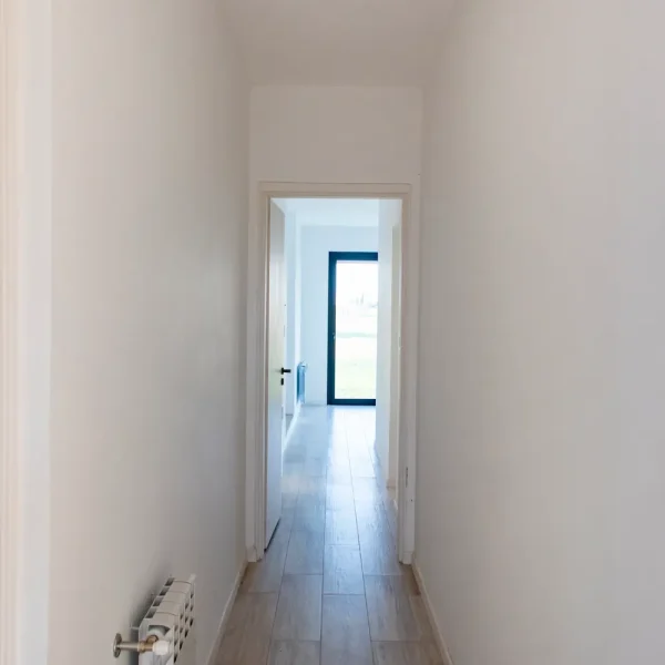 PASILLO DISTRIBUIDOR